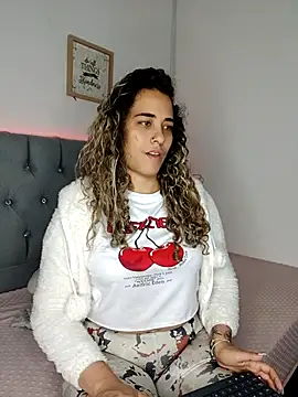 Snapshot of Miss-Melina chatting on October 18, 2025, 9:59 pm Miss-Melina online show from October 18, 2025, 9:59 pm