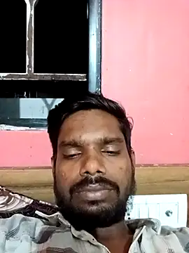 Snapshot of Desi_Partycapal chatting on November 1, 2025, 6:43 pm Desi Partycapal online show from November 1, 2025, 6:43 pm