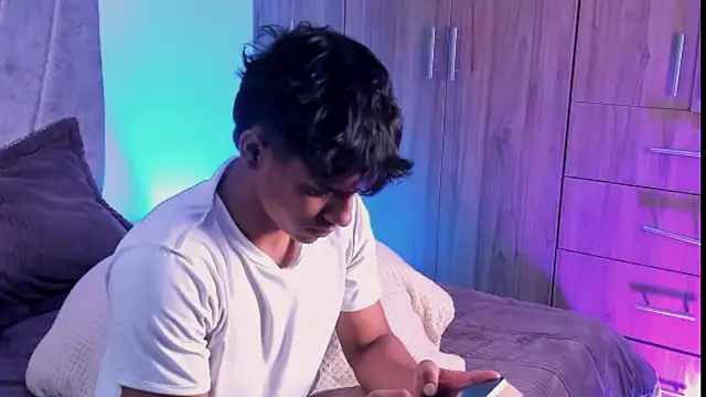 Snapshot of ZYZZ1312 chatting on October 14, 2025, 6:09 pm ZYZZ1312 online show from October 14, 2025, 6:09 pm