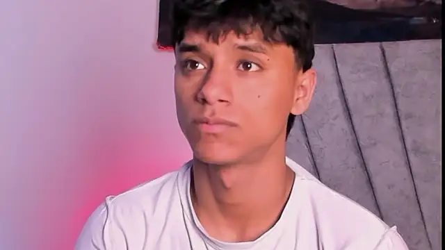 Snapshot of ZYZZ1312 chatting on January 14, 2026, 2:23 pm ZYZZ1312 online show from January 14, 2026, 2:23 pm