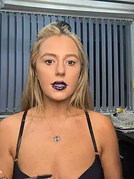 Snapshot of sammie-99 chatting on February 13, 2026, 7:32 pm sammie-99 online show from February 13, 2026, 7:32 pm