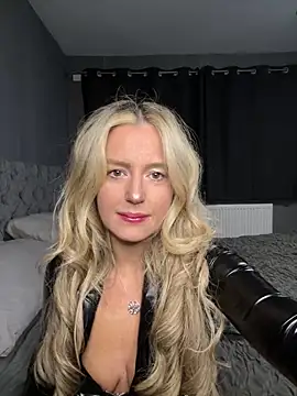 Snapshot of sammie-99 chatting on February 17, 2026, 7:53 pm sammie-99 online show from February 17, 2026, 7:53 pm