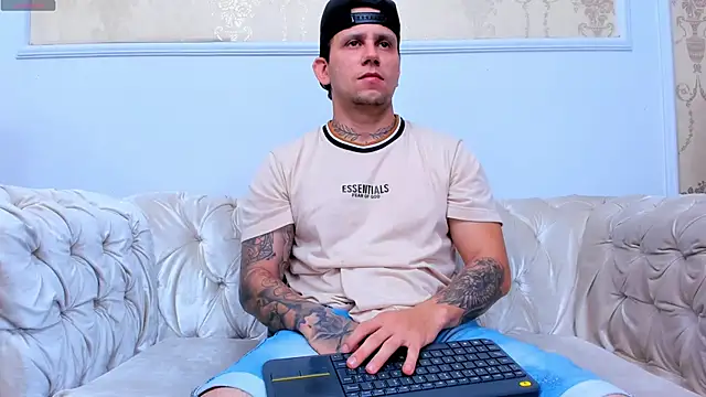 Snapshot of Scott_Clark chatting on October 19, 2025, 11:00 am Scott Clark online show from October 19, 2025, 11:00 am