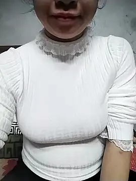 Mie rose online show from March 5, 2026, 2:02 pm