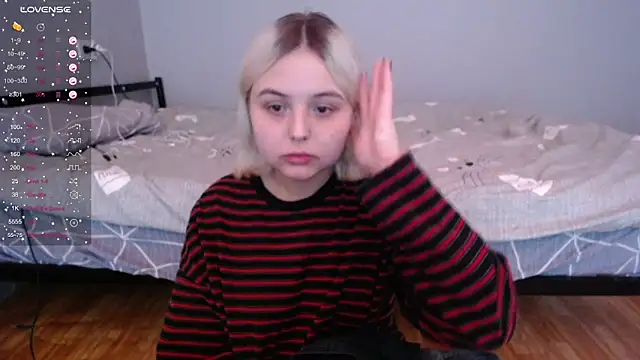 Snapshot of vendymories chatting on December 18, 2025, 6:36 pm vendymories online show from December 18, 2025, 6:36 pm