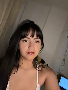 Snapshot of _Layla69_ chatting on October 21, 2025, 11:49 pm Layla69 online show from October 21, 2025, 11:49 pm