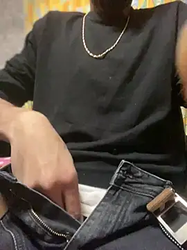 Snapshot of ScrammedHassidim chatting on February 3, 2026, 11:04 am ScrammedHassidim online show from February 3, 2026, 11:04 am