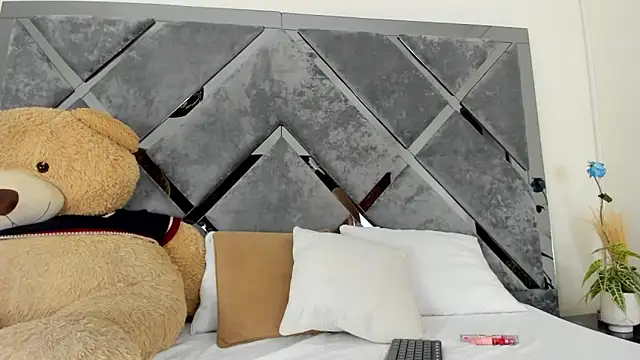 Sweet Salome1 online show from October 15, 2025, 12:38 pm