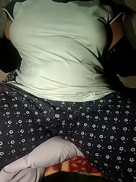 Snapshot of stomarr chatting on March 10, 2026, 5:40 pm stomarr online show from March 10, 2026, 5:40 pm