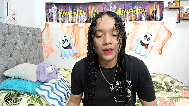 nay and aleja1 online show from October 25, 2025, 2:41 am