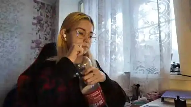 Snapshot of Witching_Moon chatting on November 19, 2025, 7:30 am Witching Moon online show from November 19, 2025, 7:30 am