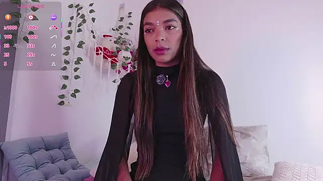 Nicolle swt online show from November 21, 2025, 10:47 am