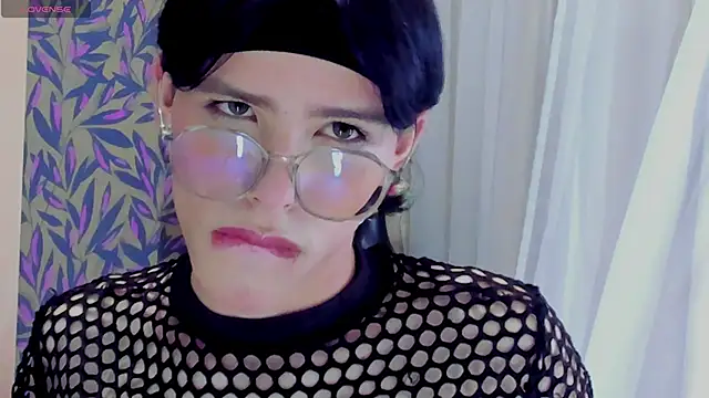 mysterius boy online show from September 10, 2025, 7:14 pm