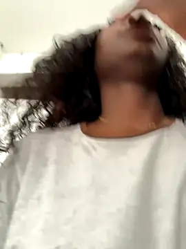 EmilyKisx online show from October 23, 2025, 12:26 pm