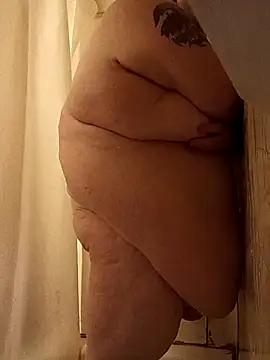 Snapshot of PainPriness chatting on September 10, 2025, 12:05 pm PainPriness online show from September 10, 2025, 12:05 pm