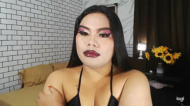 Snapshot of TSbrianaHugeCock chatting on September 19, 2025, 2:57 am TSbrianaHugeCock online show from September 19, 2025, 2:57 am