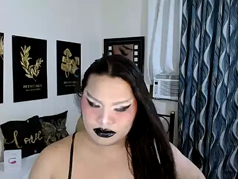 Snapshot of TSbrianaHugeCock chatting on December 22, 2025, 3:09 pm TSbrianaHugeCock online show from December 22, 2025, 3:09 pm