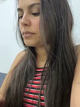 Snapshot of lulix69 chatting on February 4, 2026, 12:05 am lulix69 online show from February 4, 2026, 12:05 am