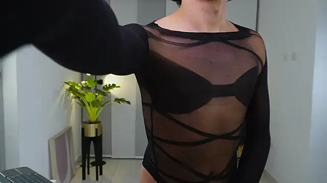 Snapshot of Timmyshy_ chatting on November 11, 2025, 3:28 am Timmyshy online show from November 11, 2025, 3:28 am