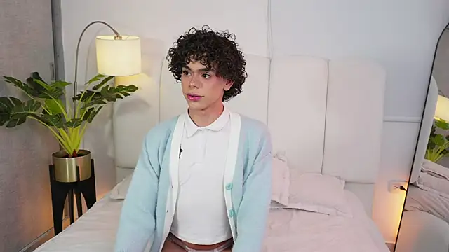 Snapshot of Timmyshy_ chatting on November 25, 2025, 3:50 am Timmyshy online show from November 25, 2025, 3:50 am