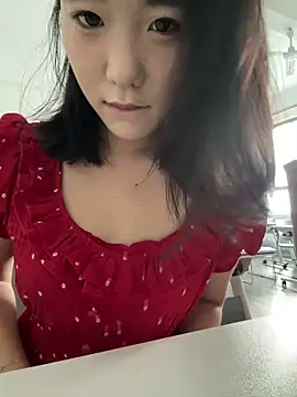 luluya1314 online show from May 21, 2026, 10:11 am
