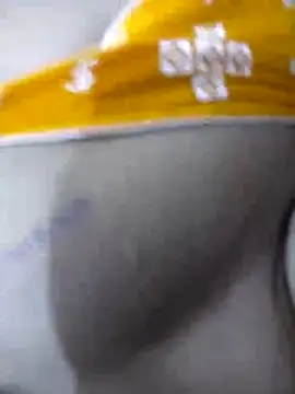 liza-212 online show from October 18, 2025, 9:43 am