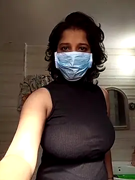 Love Foreverr12 online show from November 18, 2025, 7:13 am