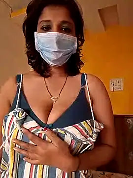 Love Foreverr12 online show from November 29, 2025, 6:49 am