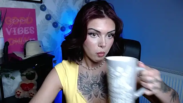 Snapshot of Nova_SIN chatting on March 31, 2026, 6:47 am Nova SIN online show from March 31, 2026, 6:47 am