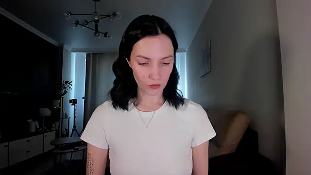 AdeleShinemm online show from March 31, 2026, 4:02 am