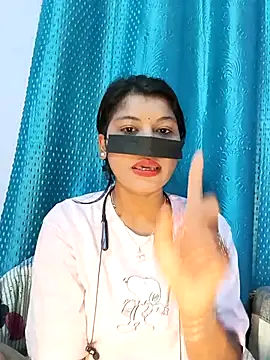 Snapshot of Horny_Ishika chatting on November 18, 2025, 5:34 am Horny Ishika online show from November 18, 2025, 5:34 am