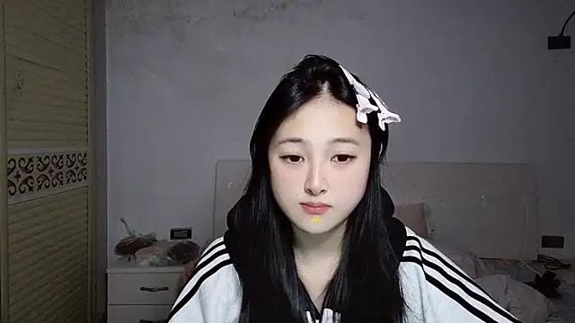 Snapshot of xxz98 chatting on December 21, 2025, 7:21 pm xxz98 online show from December 21, 2025, 7:21 pm