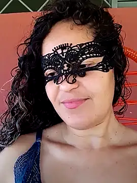 Snapshot of RaphinhaSanches chatting on September 10, 2025, 1:33 pm RaphinhaSanches online show from September 10, 2025, 1:33 pm