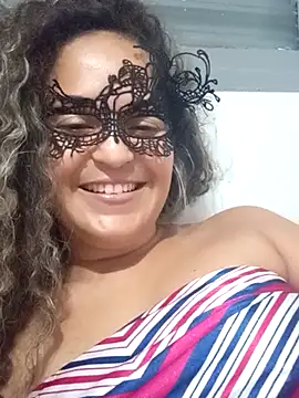 Snapshot of RaphinhaSanches chatting on February 9, 2026, 8:02 pm RaphinhaSanches online show from February 9, 2026, 8:02 pm