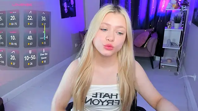 Millie Vanillies online show from October 7, 2025, 1:41 pm