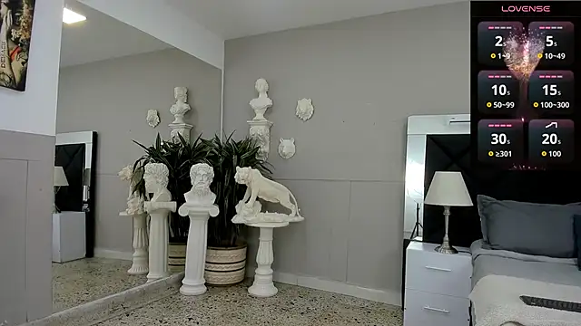 Snapshot of emilio_brandon chatting on December 2, 2025, 9:58 am emilio brandon online show from December 2, 2025, 9:58 am