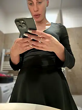 Snapshot of _JessyRey_ chatting on September 20, 2025, 6:14 am JessyRey online show from September 20, 2025, 6:14 am