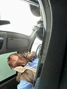 Snapshot of _JessyRey_ chatting on October 9, 2025, 8:12 am JessyRey online show from October 9, 2025, 8:12 am