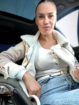 Snapshot of _JessyRey_ chatting on December 4, 2025, 12:03 pm JessyRey online show from December 4, 2025, 12:03 pm