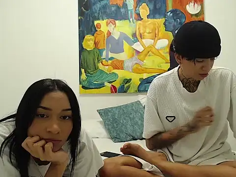 Snapshot of ParisAndVi chatting on September 9, 2025, 1:49 am ParisAndVi online show from September 9, 2025, 1:49 am