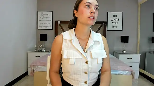 Snapshot of cellestehot chatting on March 19, 2026, 1:04 pm cellestehot online show from March 19, 2026, 1:04 pm