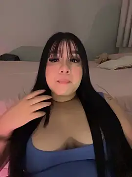 Snapshot of Aliciawhitee chatting on February 13, 2026, 3:13 am Aliciawhitee online show from February 13, 2026, 3:13 am