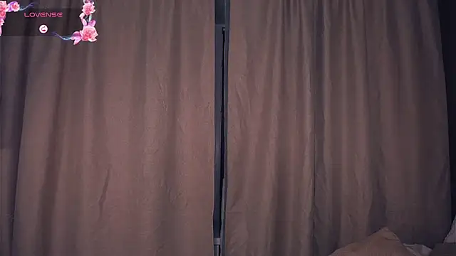 Snapshot of MalvinaKroening chatting on November 22, 2025, 4:55 am MalvinaKroening online show from November 22, 2025, 4:55 am