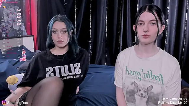 Snapshot of Threesomebabes chatting on January 19, 2026, 3:38 pm Threesomebabes online show from January 19, 2026, 3:38 pm