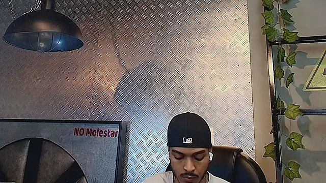 MarcusRain  online show from February 20, 2026, 3:36 am