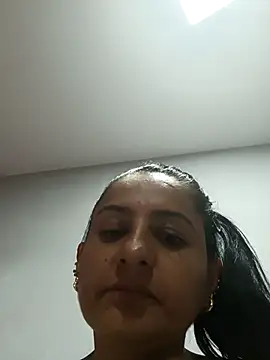 Titiss8921 online show from November 30, 2025, 1:53 am