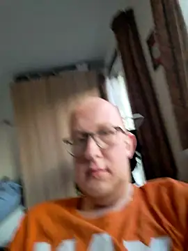 Snapshot of geilerd122 chatting on March 4, 2026, 5:19 pm geilerd122 online show from March 4, 2026, 5:19 pm