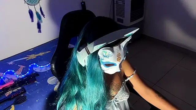 Snapshot of bluesubmissive chatting on October 25, 2025, 4:31 am bluesubmissive online show from October 25, 2025, 4:31 am