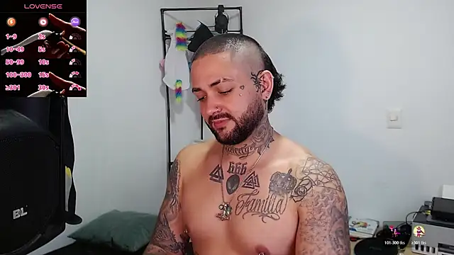 Snapshot of nicolastorres99 chatting on January 12, 2026, 2:17 am nicolastorres99 online show from January 12, 2026, 2:17 am