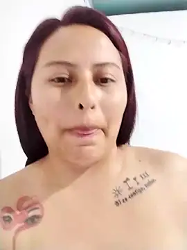 Snapshot of yelezia chatting on December 5, 2025, 12:58 pm yelezia online show from December 5, 2025, 12:58 pm